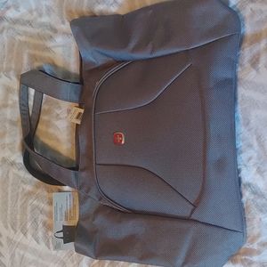 BNWT Swiss Gear Travel Tote